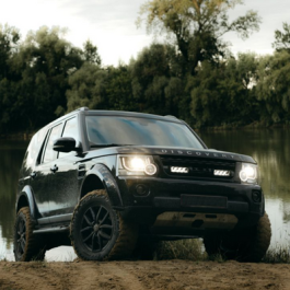 Lazer Lamps Land Rover Discovery 4 (2014+) Triple-R Grille Kit PN: GK-DISCO4-2014-G2